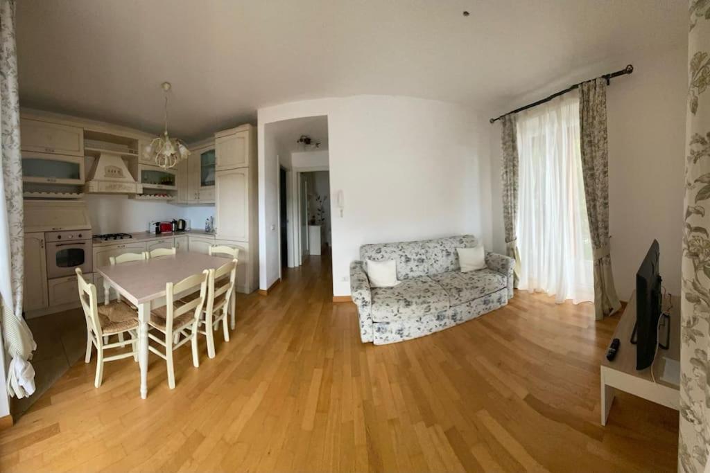 Vista Lago Panoramica Colonno 외부 사진